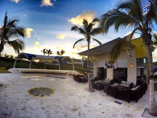 4-Jack's Bar & Bistro